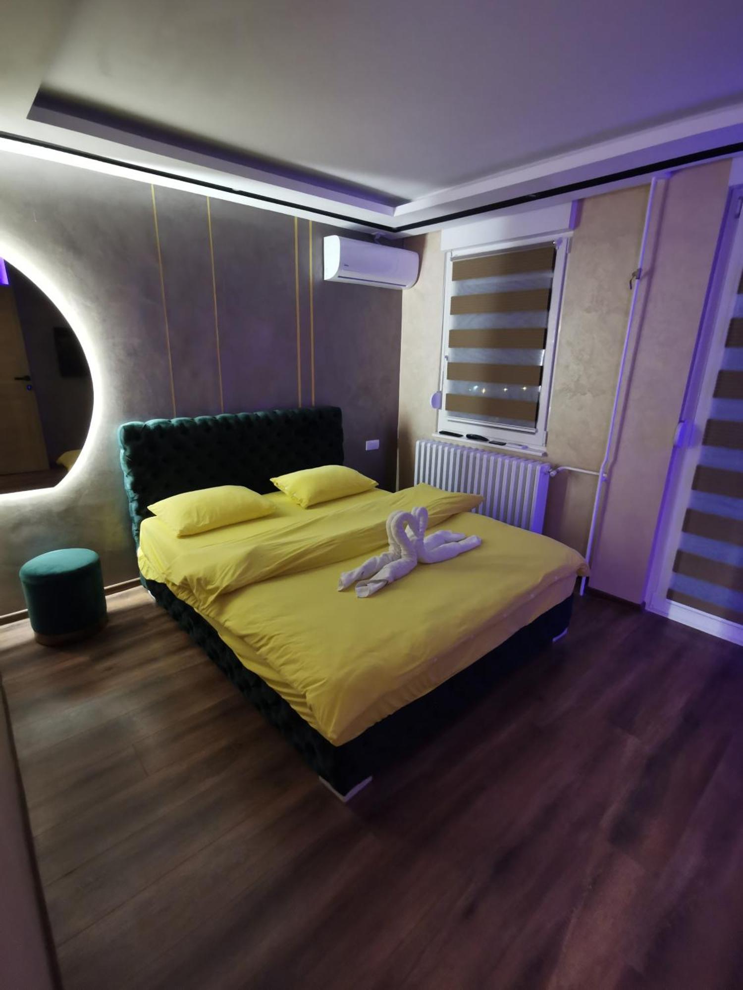 Princ Lux Spa With Free Parking Apartman Újvidék Kültér fotó